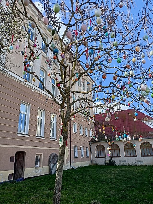 26 03 31 velikonocni strom 05