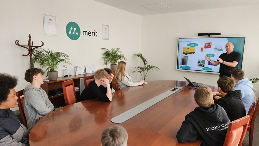 26 04 13 exkurze merit 02