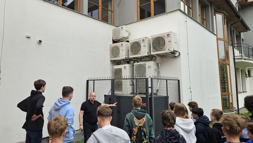 26 04 13 exkurze merit 04