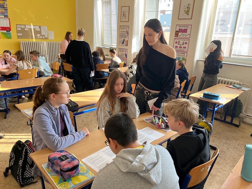 26 04 07 svetova skola 05